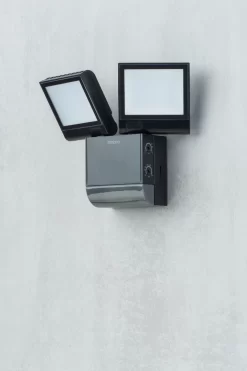 Theben 1020803 TheLeda S17-100 BK LED Strahler 17W Mit Bewegungsmelder 180° -Lampengeschäft 8f5860f349431bc176ec8f50e9bad7a6111f3af1