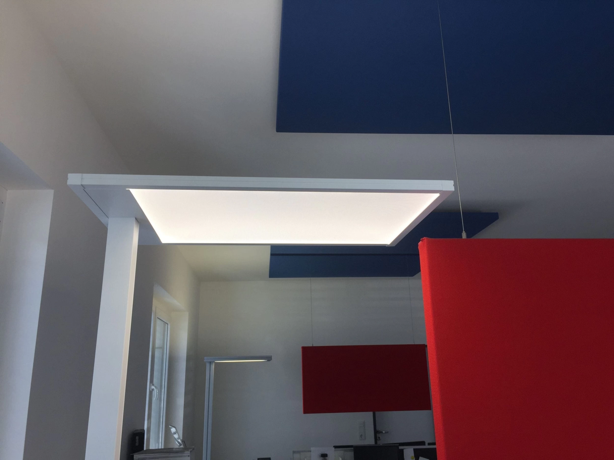 Perform.i.L. 8720761745410 Stehleuchte SL720SL L ECO LED 82W, Weiß 3 Perform.i.L. 8720761745410 Stehleuchte SL720SL L ECO LED 82W, Weiß – Bild 3