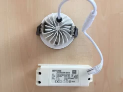 LEDVANCE Fireproof Spot 8W Kaltweiß, IP65/IK06 -Lampengeschäft daffc991db7dd5e8204563e80f33d4497dad9781 scaled