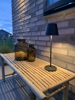 ALED 5702062810201 Calida Mini Schwarz, Induktionsladung, Dimmbar, 2,2W, 190lm, CRI97, IP54 9 ALED 5702062810201 Calida Mini Schwarz, Induktionsladung, Dimmbar, 2,2W, 190lm, CRI97, IP54 -Lampengeschäft e737f32cc355224f9c0ed3e23243636753691764