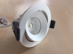 LEDVANCE Spot 4,5W, Schwenkbar, Warmweiß -Lampengeschäft f2b935f78087c28dae83cf89d6ba356617df3c58