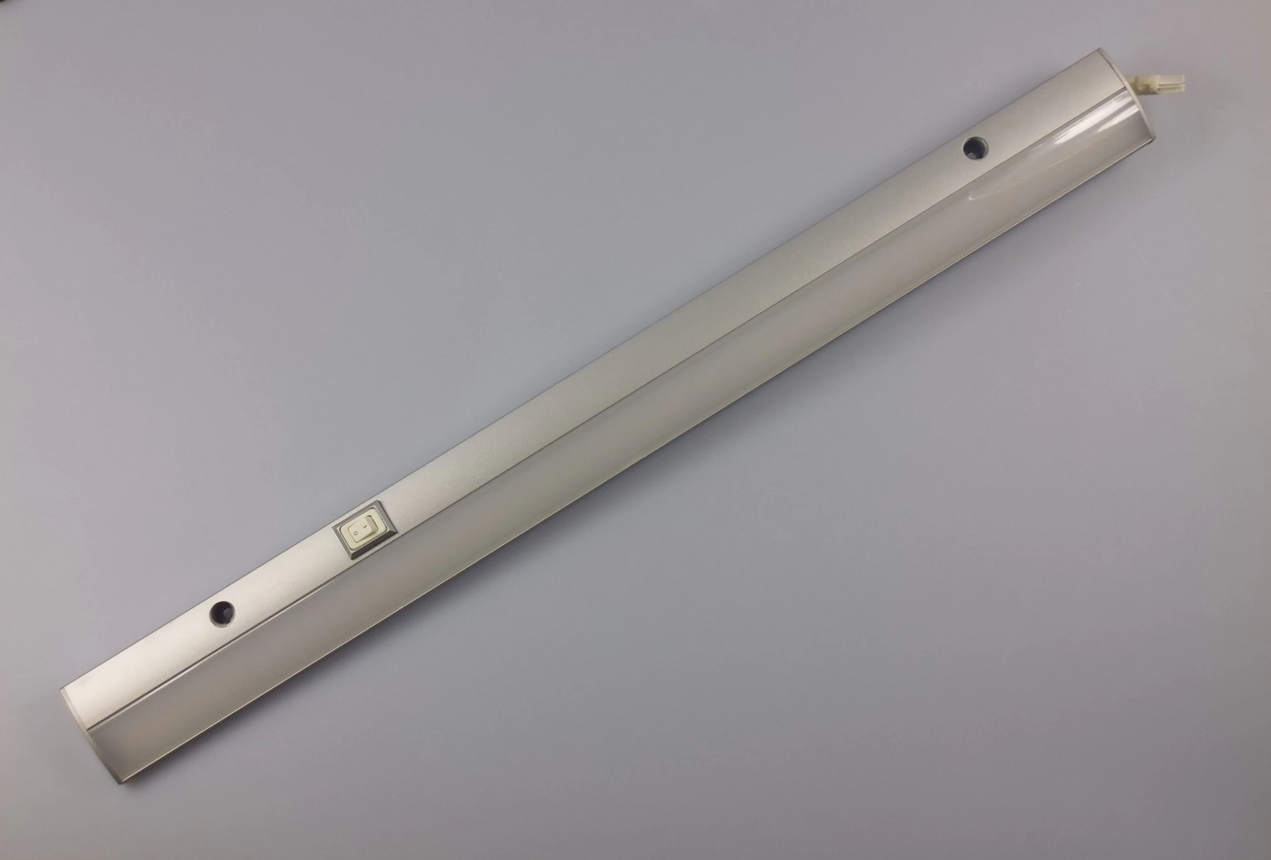 Hera 20202580302 LED-ModuLite-F, 900mm/15W, Flache Unterbauleuchte Mit Schalter 2 Hera 20202580302 LED-ModuLite-F, 900mm/15W, Flache Unterbauleuchte Mit Schalter – Bild 2